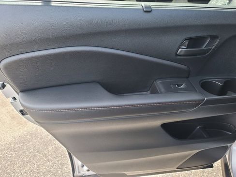 Used 2022 Honda Pilot TrailSport image 14