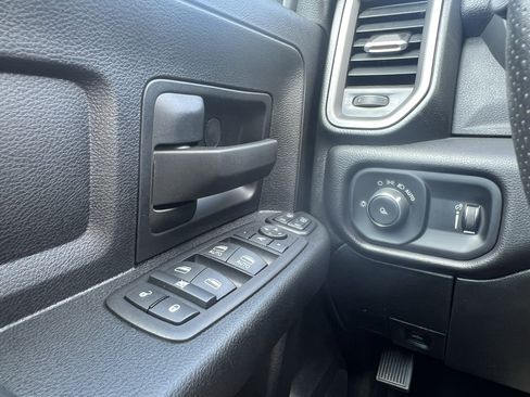 Used 2024 RAM 2500 Tradesman w/ Chrome Appearance Group AWD/4WD image 20