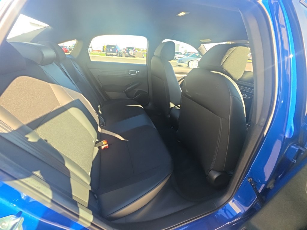 Used 2023 Honda Civic Sport image 32