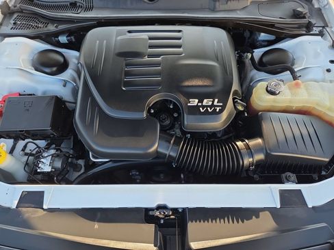 Used 2023 Dodge Challenger SXT RWD image 10