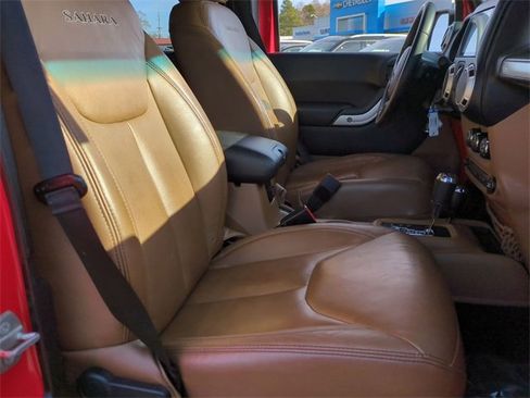 Used 2016 Jeep Wrangler Unlimited Sahara w/ Dual Top Group image 22