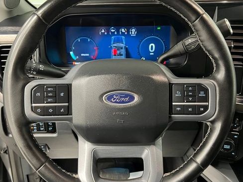 Used 2025 Ford F350 Lariat w/ Black Appearance Package image 26