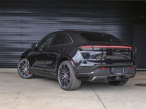 New 2025 Porsche Macan Turbo Electric image 3