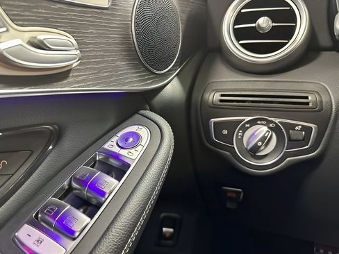 Used 2023 Mercedes-Benz GLC 300 4MATIC Coupe image 16