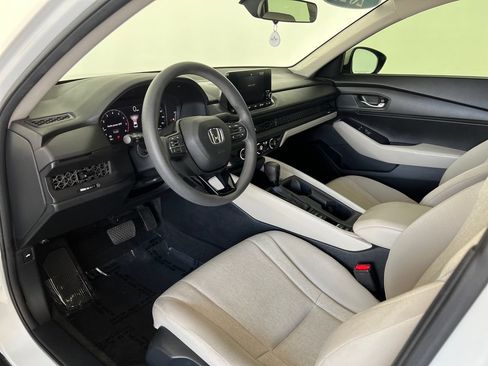 Used 2023 Honda Accord LX image 19