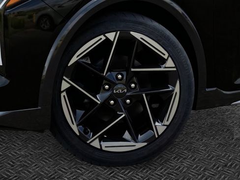 New 2026 Kia K4 GT-Line FWD image 9
