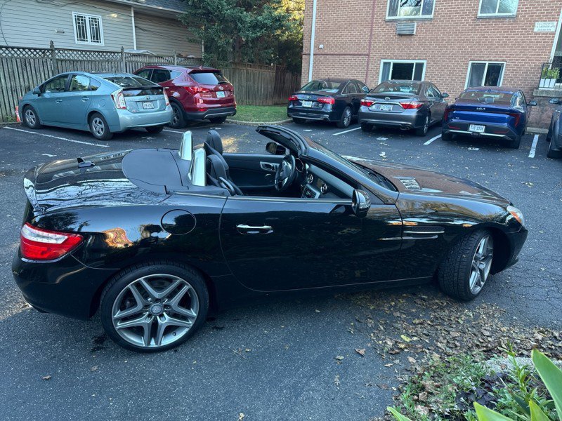 Used 2014 Mercedes-Benz SLK 250 image 7