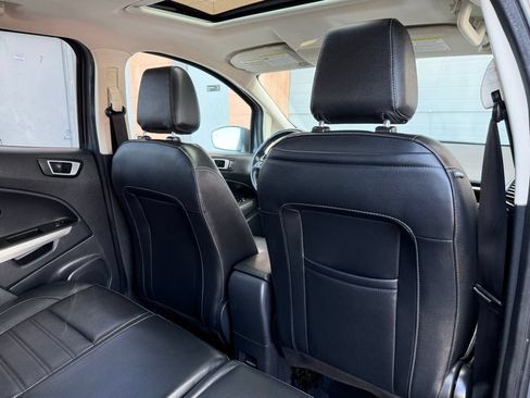 Used 2021 Ford EcoSport Titanium AWD/4WD image 17