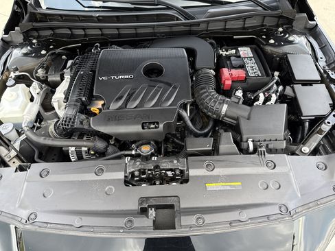 Used 2024 Nissan Altima 2.0 SR FWD image 34