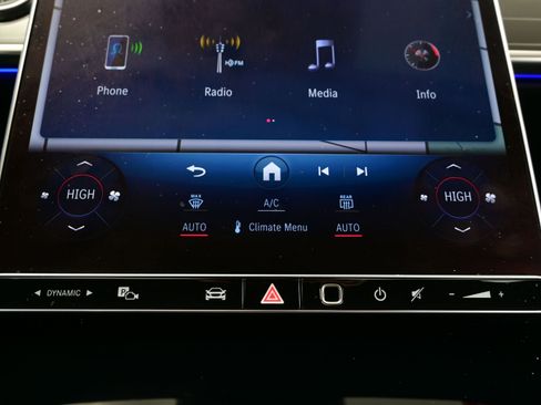 Used 2023 Mercedes-Benz S 580 S 580 image 21