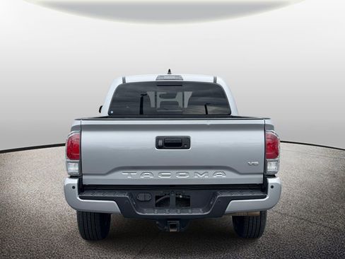 Used 2023 Toyota Tacoma TRD Sport w/ Advanced Technology Package AWD/4WD image 4