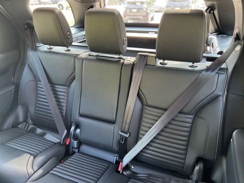 New 2025 Land Rover Discovery S image 23