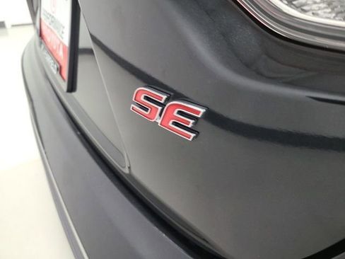 Certified 2022 Toyota Corolla SE FWD image 9