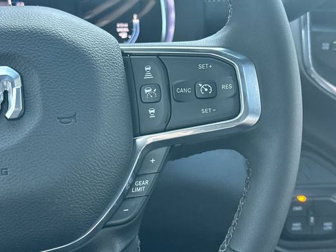 New 2026 RAM 2500 Laramie AWD/4WD image 27