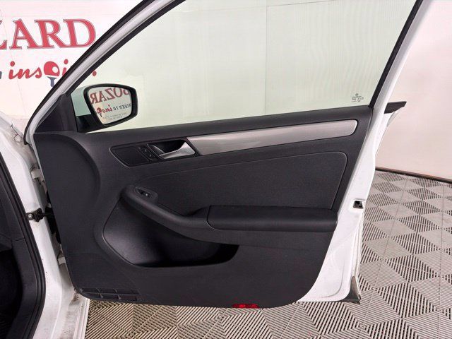 Used 2018 Volkswagen Jetta S FWD image 35