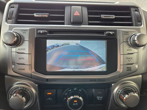 Used 2019 Toyota 4Runner SR5 AWD/4WD image 27