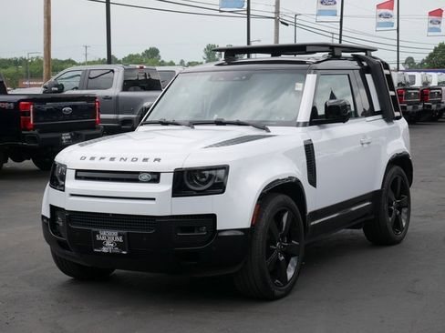 Used 2023 Land Rover Defender 90 Carpathian Edition image 8