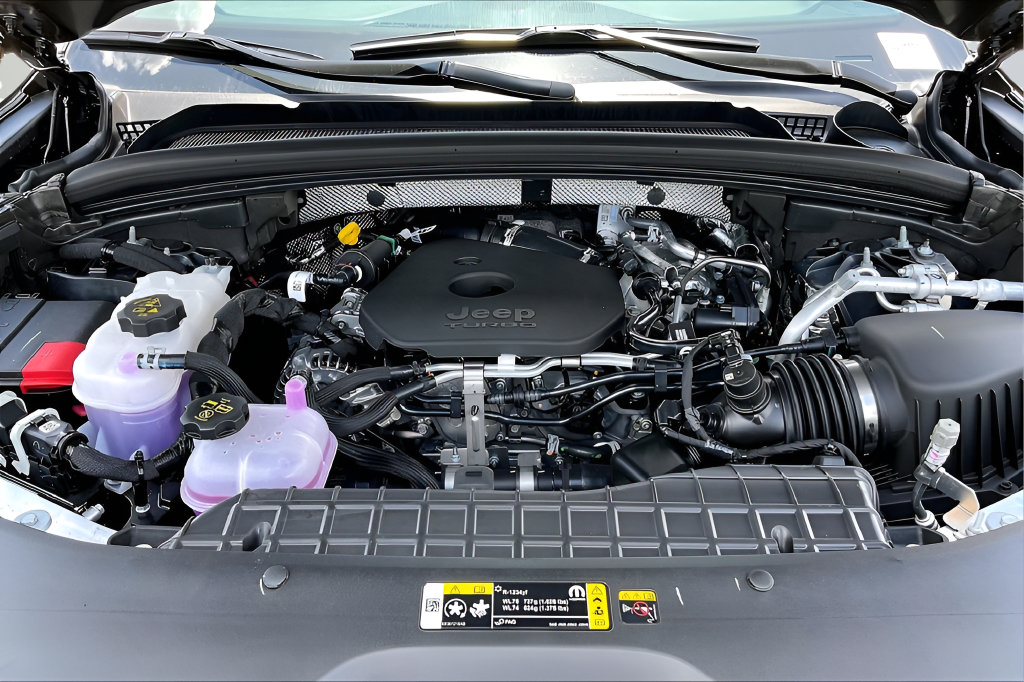 New 2026 Jeep Grand Cherokee Altitude AWD/4WD image 11
