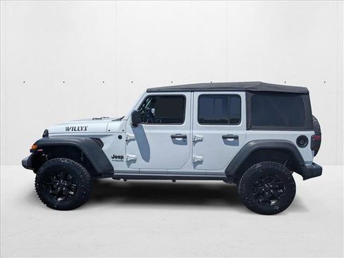 Used 2020 Jeep Wrangler Unlimited Sport image 9