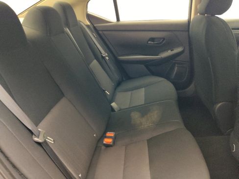 Used 2024 Nissan Sentra SV FWD image 19
