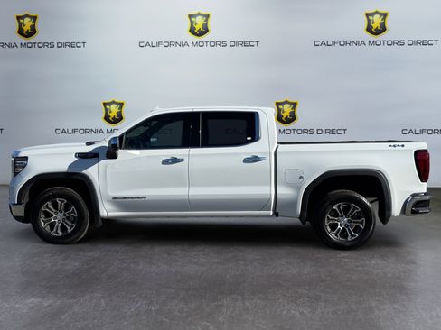 Used 2024 GMC Sierra 1500 SLT image 2
