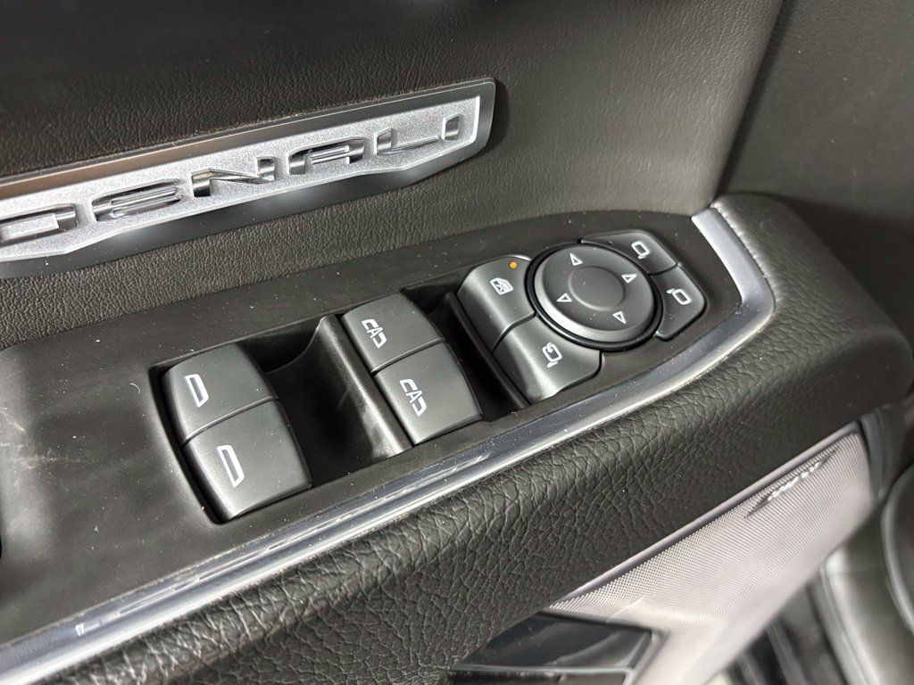 Used 2023 GMC Sierra 1500 Denali AWD/4WD image 14