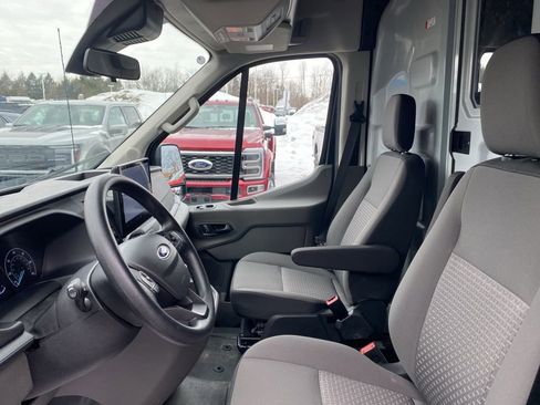 Used 2024 Ford Transit 150 148 Medium Roof AWD image 21