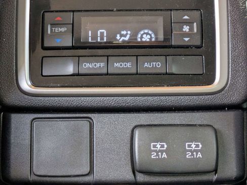 Used 2019 Subaru Ascent Premium w/ Popular Package #2 image 15