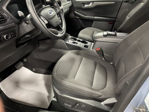 Used 2023 Ford Escape Active w/ Tech Pack #2 image 9