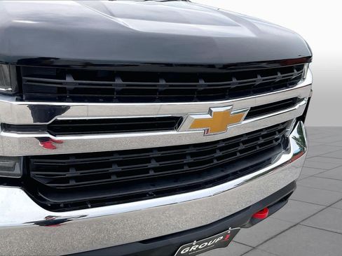 Used 2020 Chevrolet Silverado 1500 LT w/ Texas Edition AWD/4WD image 28