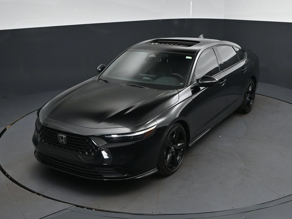 Used 2025 Honda Accord Sport image 30