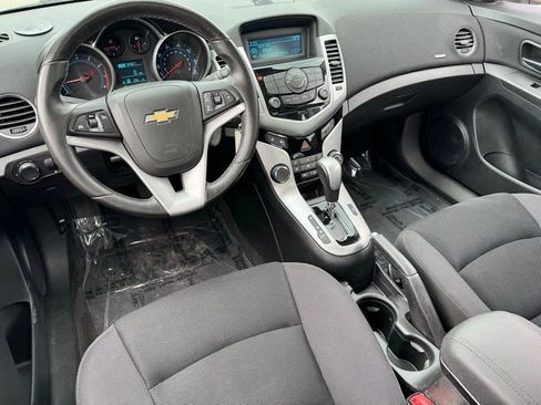 Used 2014 Chevrolet Cruze LT FWD image 7