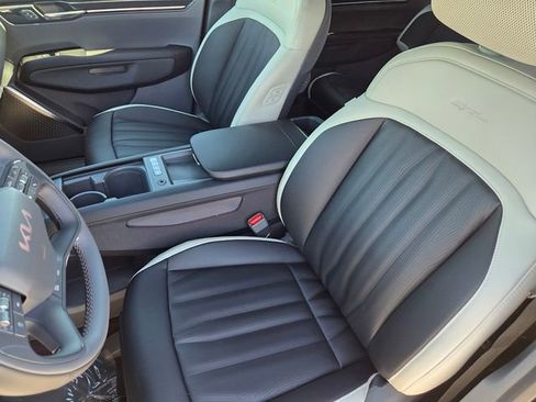 New 2026 Kia EV9 GT-Line image 24