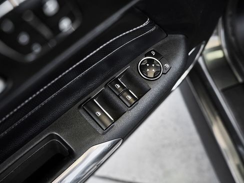 Used 2019 Ford Mustang GT Premium w/ Equipment Group 401A RWD image 10