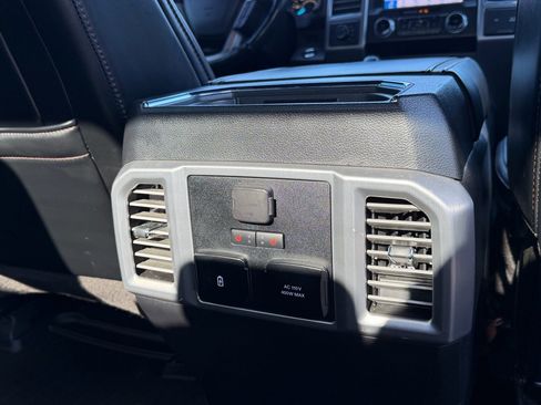 Used 2019 Ford F150 Platinum image 23
