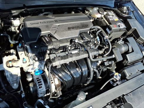 Used 2025 Kia K4 LXS image 13