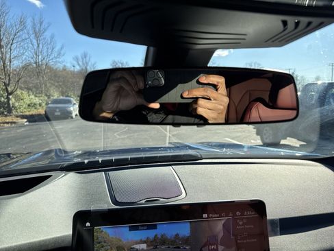 New 2025 BMW X4 xDrive30i w/ Premium Package image 15