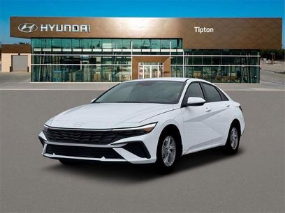 New 2026 Hyundai Elantra SE