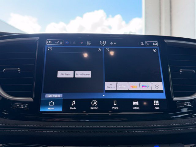 New 2026 Chrysler Pacifica Select AWD/4WD image 20