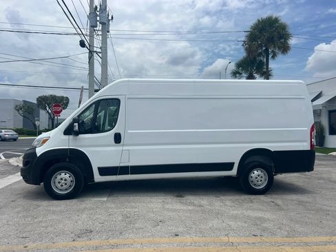 Used 2023 RAM ProMaster 3500 w/ Driver Convenience Group FWD image 5