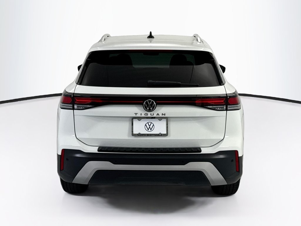 Used 2025 Volkswagen Tiguan S w/ 18" Wheel Package FWD image 6