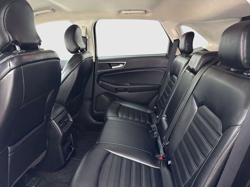 Used 2019 Ford Edge SEL w/ Equipment Group 201A FWD image 38