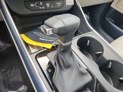 New 2026 Kia Carnival SX image 9