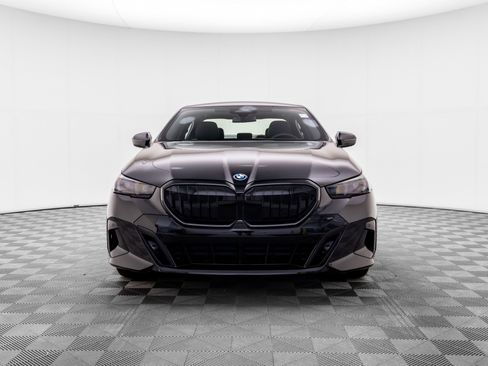 New 2027 BMW 550e xDrive AWD/4WD image 9