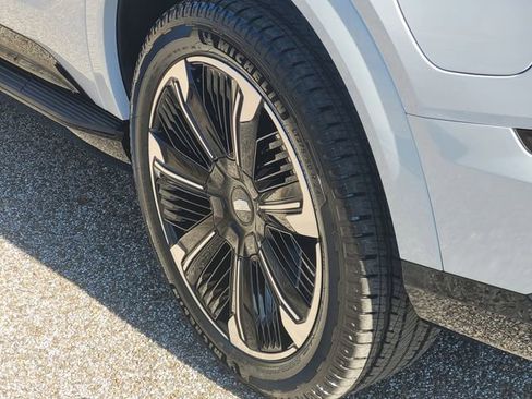 New 2026 Cadillac Escalade IQL Sport 2 w/ LPO, Floor Liner Package image 7