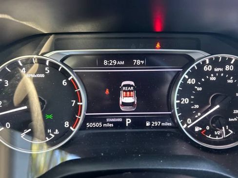 Used 2024 Nissan Rogue SV FWD image 10