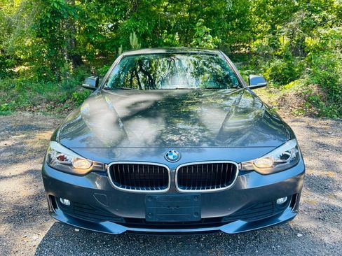 Used 2015 BMW 320i Sedan RWD image 18