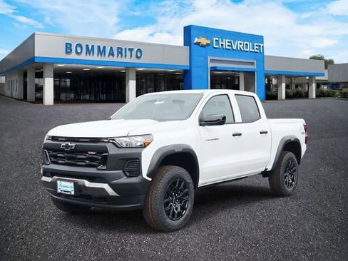 New 2026 Chevrolet Colorado Trail Boss AWD/4WD image 1