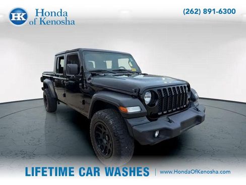 Used 2020 Jeep Gladiator Sport w/ Technology Group image 8
