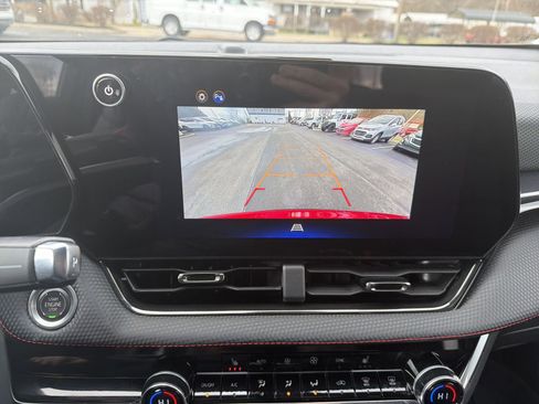 Used 2025 Chevrolet Equinox RS image 15